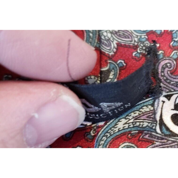 Vintage Disney Mickey Mouse & Co Red Blue Paisley Necktie Tie - Picture 4 of 5